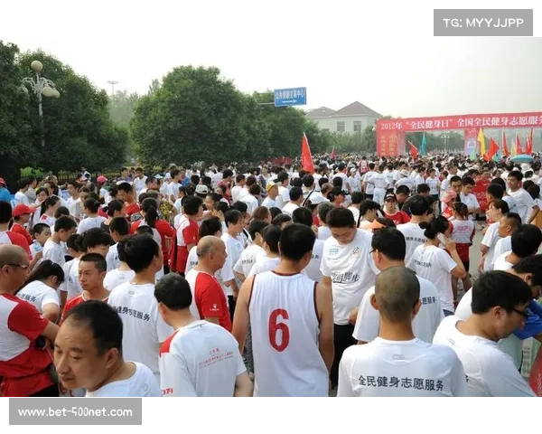 黎明脚步与社区共振:从个体晨跑到百人阵列的影响力拓展与践行 黎明脚步与社区共振:从个体晨跑到百人阵列的影响力拓展与践行